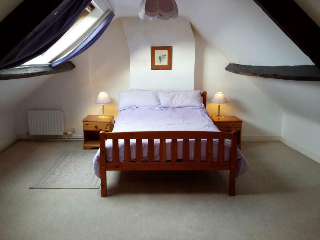 וויטבי Lupine Cottage מראה חיצוני תמונה